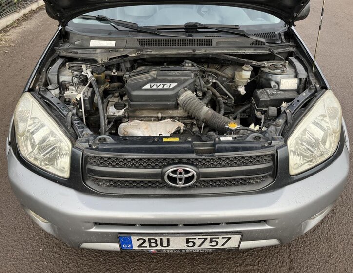 Toyota RAV4 25
