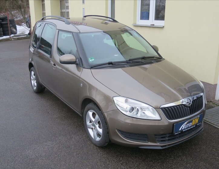 Škoda Roomster Hatchback 1,2 l 77 kw