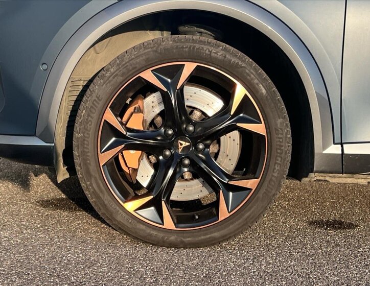 Cupra Formentor Hatchback 2,0 l 228 kw