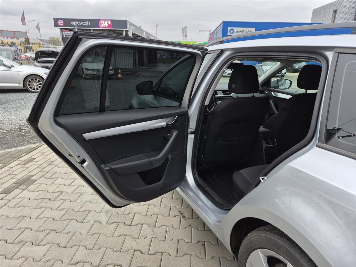 Škoda Octavia Kombi 2,0 l 110 kw