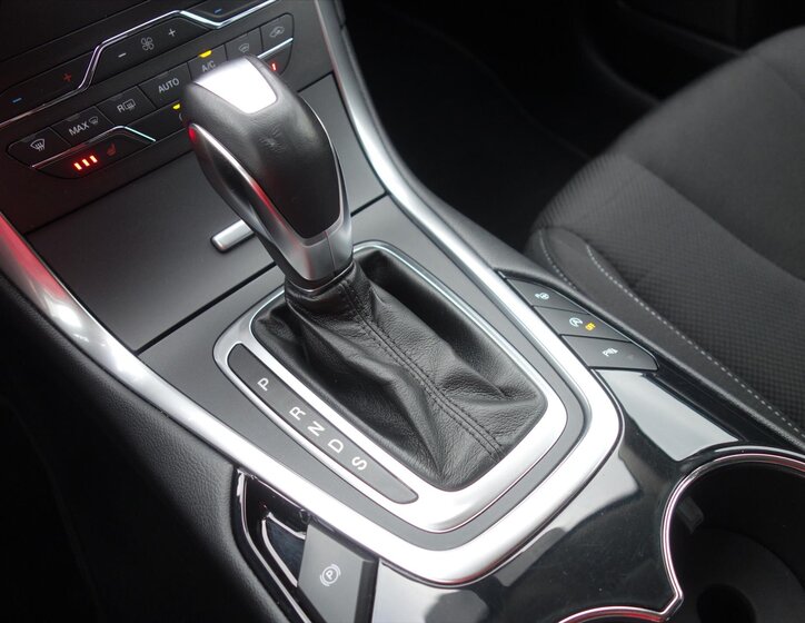 Ford S-MAX MPV 2,0 l 132 kw