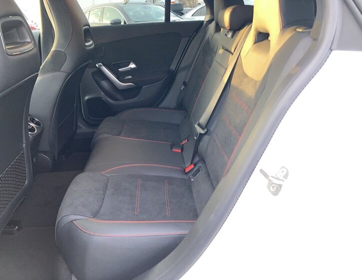 Mercedes-Benz CLA Kombi 1,3 l 120 kw