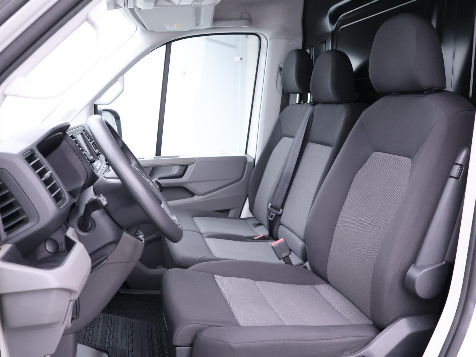 Volkswagen Crafter Skříň 2,0 l 130 kw