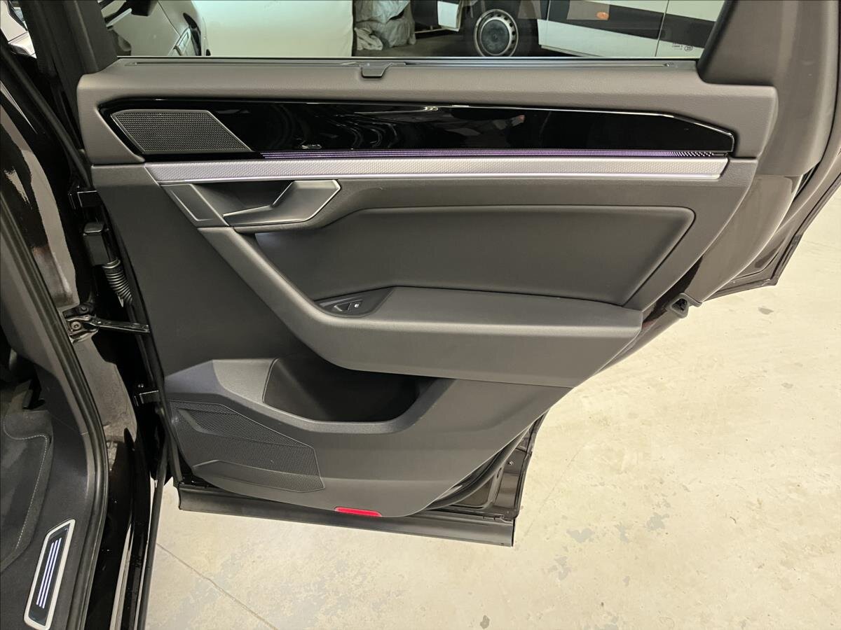 Volkswagen Touareg SUV 3,0 l 210 kw