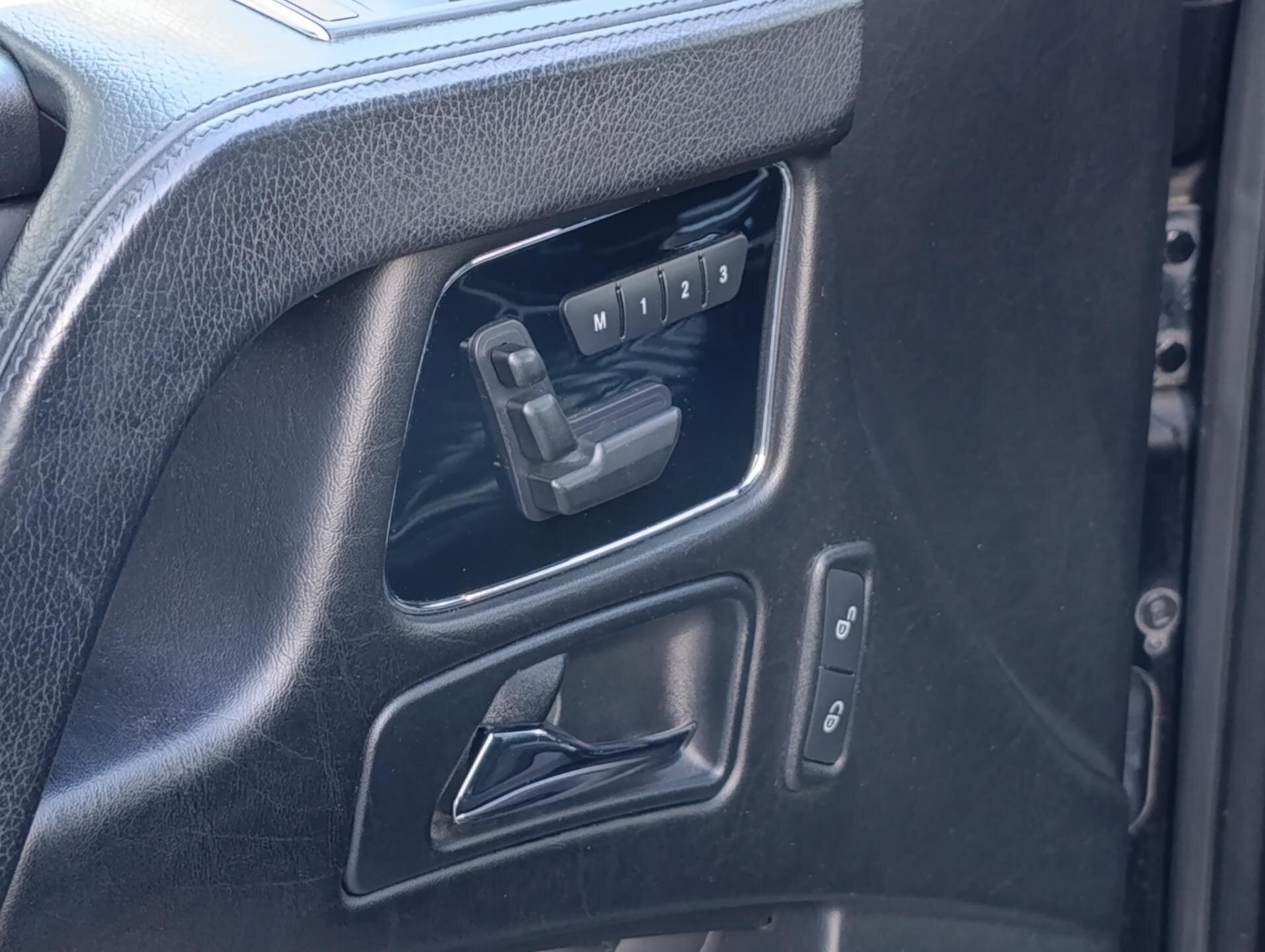 Mercedes-Benz Třídy G SUV / Terénní 5,5 l 400 kw