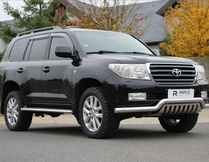 Toyota Land Cruiser 12