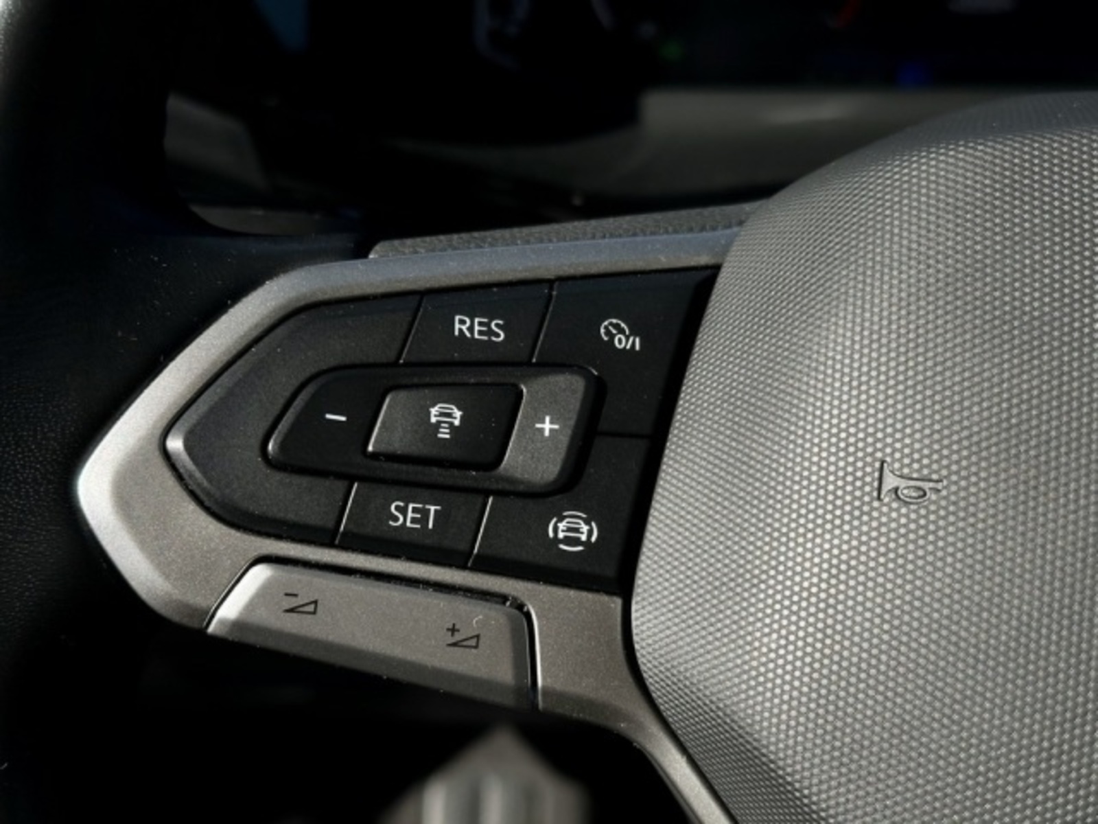 Volkswagen Multivan 32