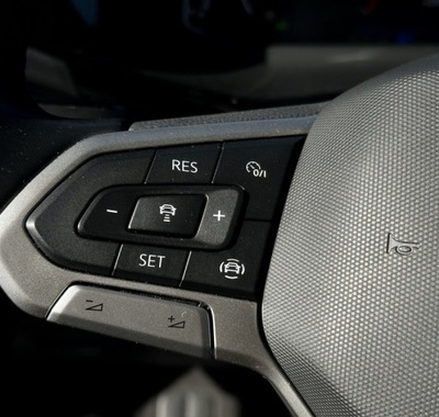 Volkswagen Multivan 32