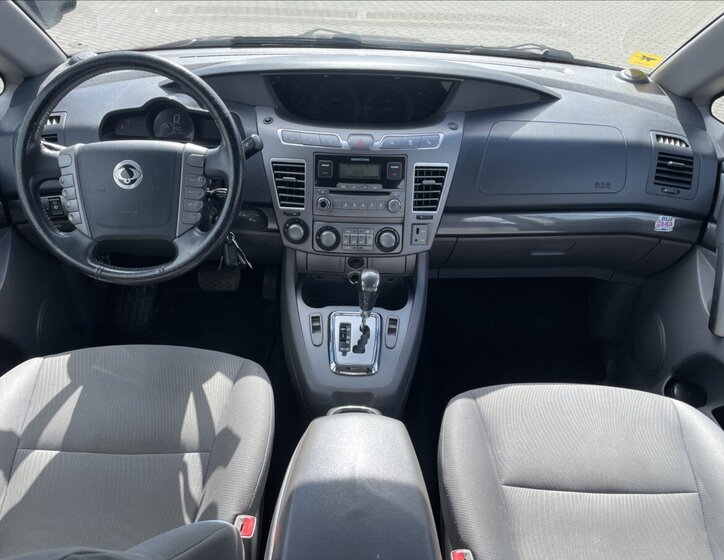 SsangYong Rodius SUV / Terénní 2,0 l 114 kw