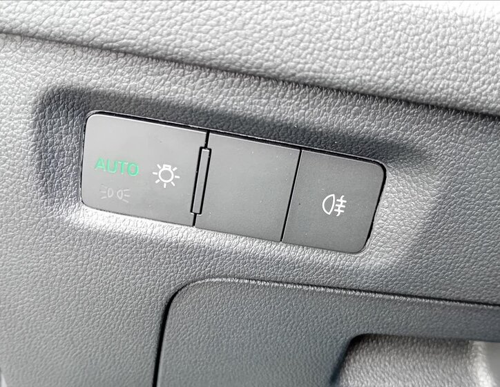 Škoda Octavia Sedan / Limuzína 1,5 l 110 kw