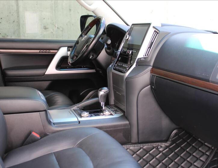 Toyota Land Cruiser 34