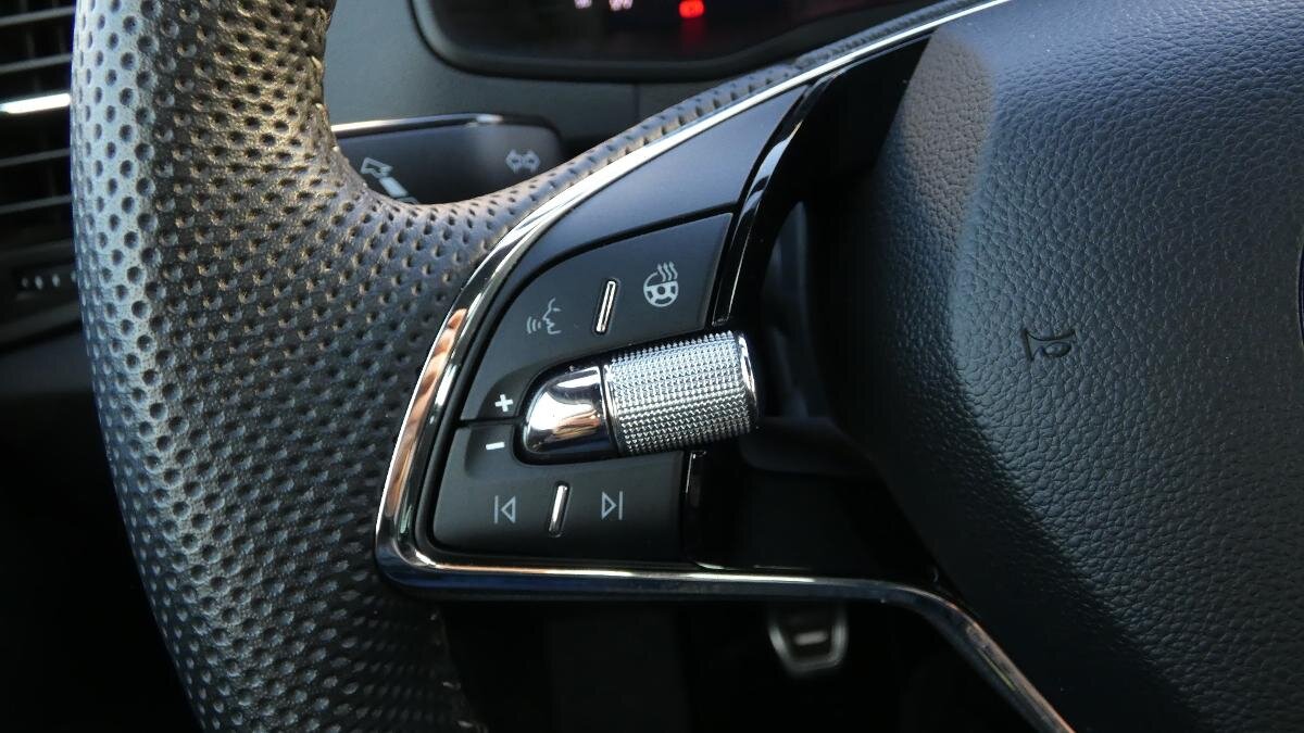 Škoda Karoq SUV / Terénní 1,5 l 110 kw