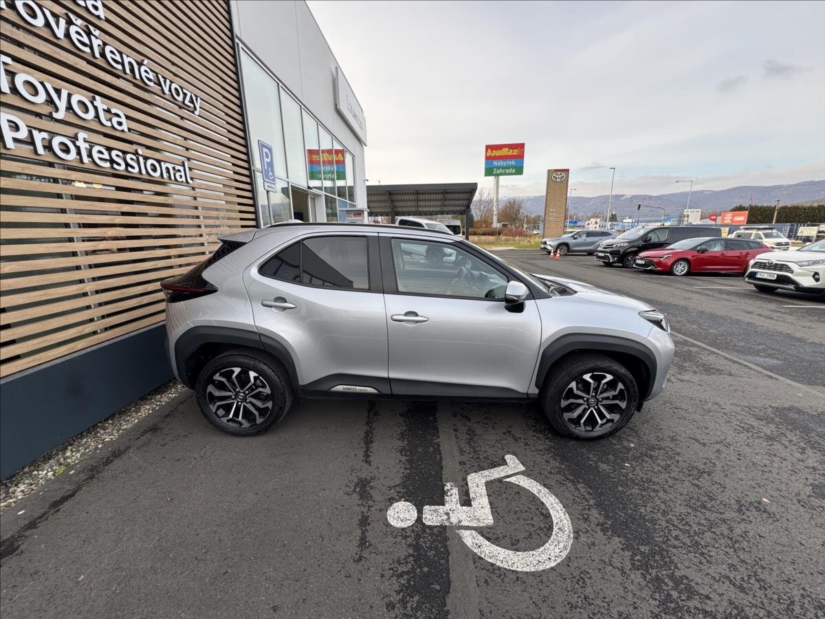 Toyota Yaris Cross Hatchback 1,5 l 68 kw