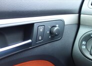 Volkswagen Touran MPV 2,0 l 103 kw