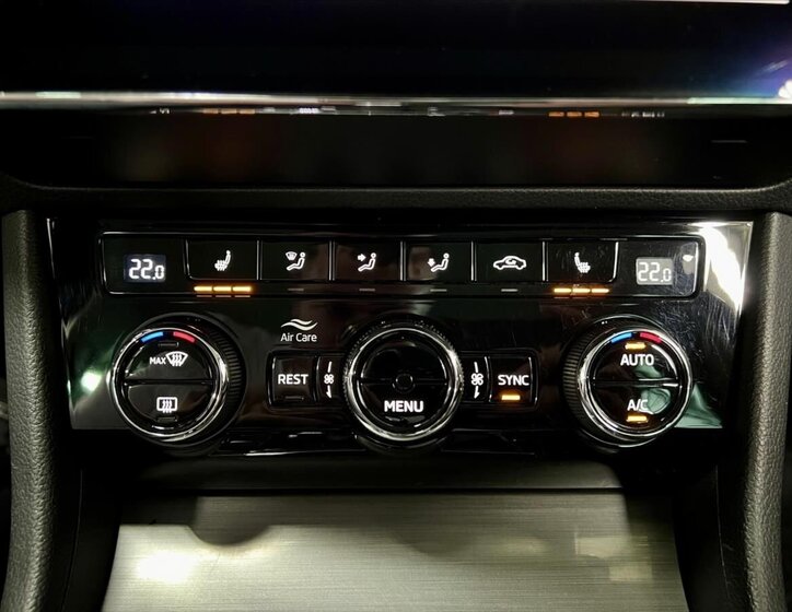 Škoda Superb Kombi 2,0 l 110 kw