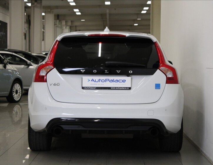 Volvo V60 Kombi 2,0 l 270 kw