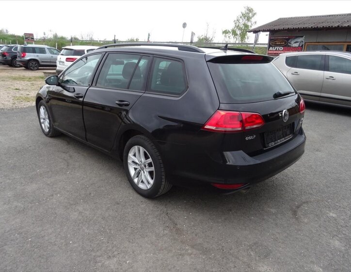 Volkswagen Golf Kombi 1,6 l 81 kw