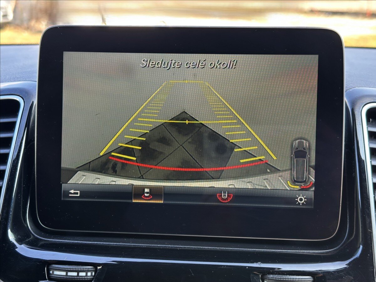 Mercedes-Benz GLE SUV / Terénní 3,0 l 190 kw