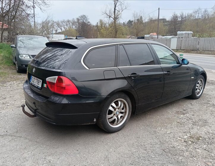 BMW Řada 3 Kombi 2,5 l 160 kw