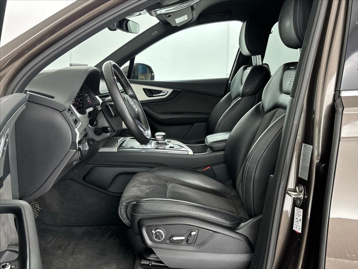 Audi Q7 SUV / Terénní 3,0 l 200 kw