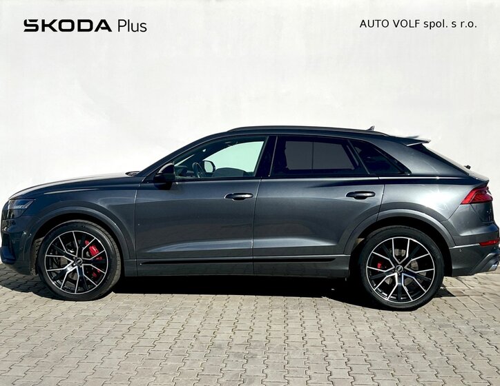 Audi SQ8 3