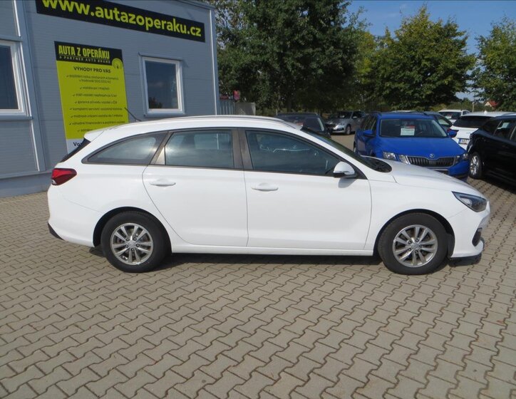 Hyundai i30 Kombi 1,6 l 85 kw