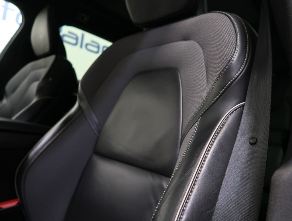 Volvo V60 Kombi 2,0 l 140 kw