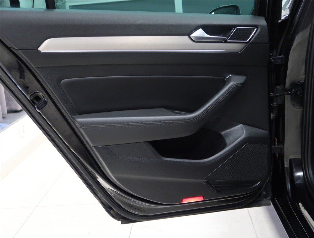 Volkswagen Passat Kombi 2,0 l 140 kw