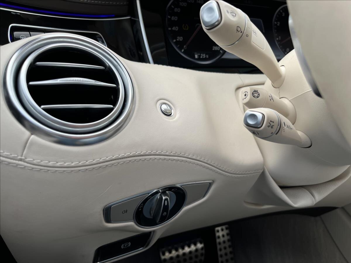 Mercedes-Benz Třídy S Kupé 4,7 l 335 kw