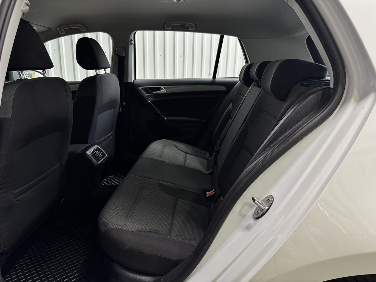 Volkswagen Golf Hatchback 1,4 l 81 kw