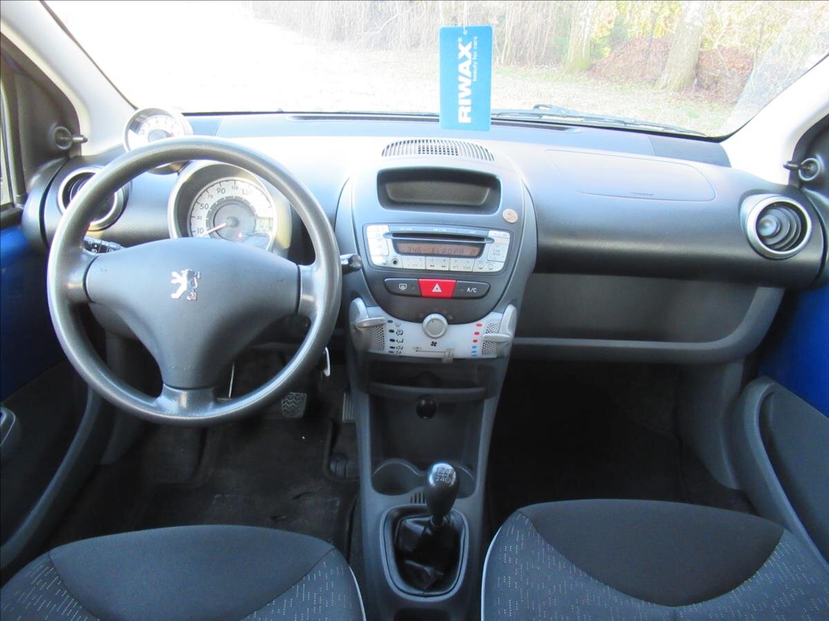 Peugeot 107 Hatchback 998,0 50 kw