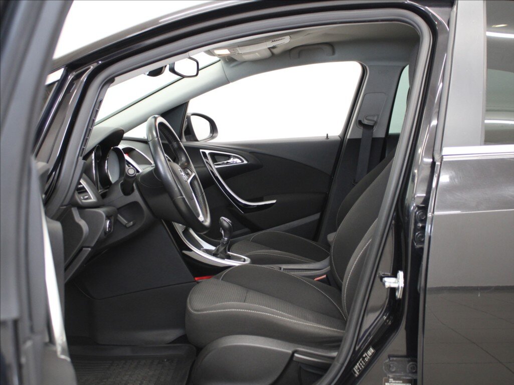 Opel Astra Kombi 2,0 l 118 kw