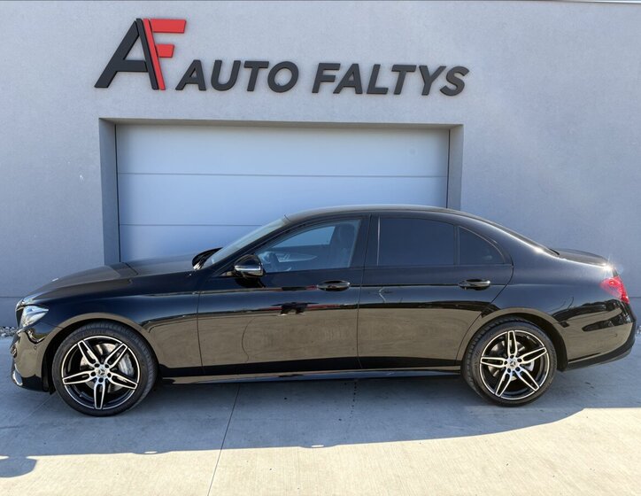 Mercedes-Benz Třídy E Sedan / Limuzína 3,0 l 190 kw