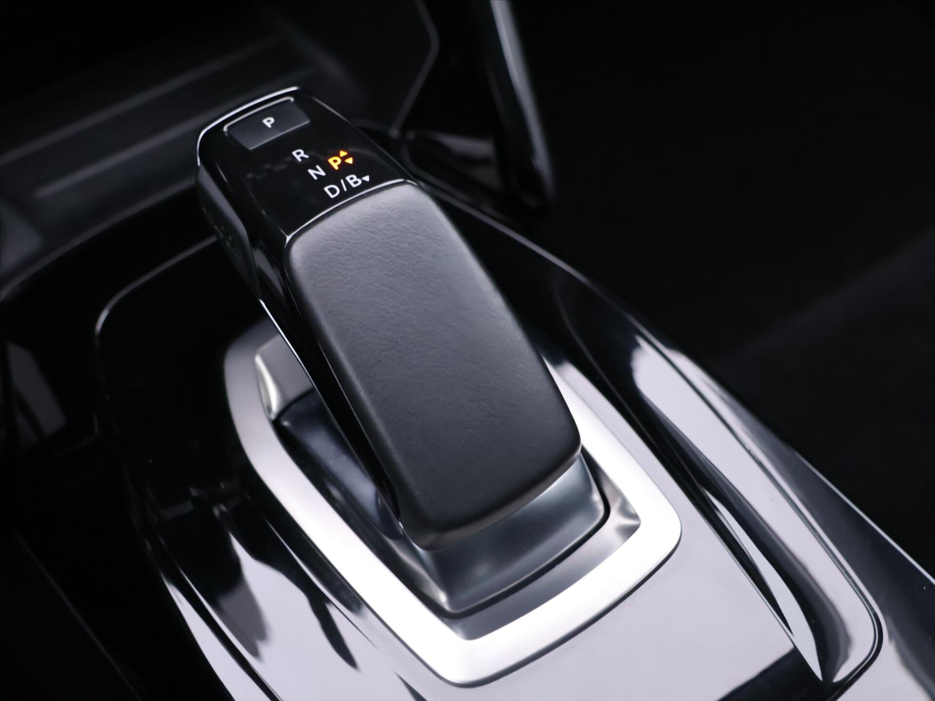 Peugeot 208 Hatchback 0,0 100 kw