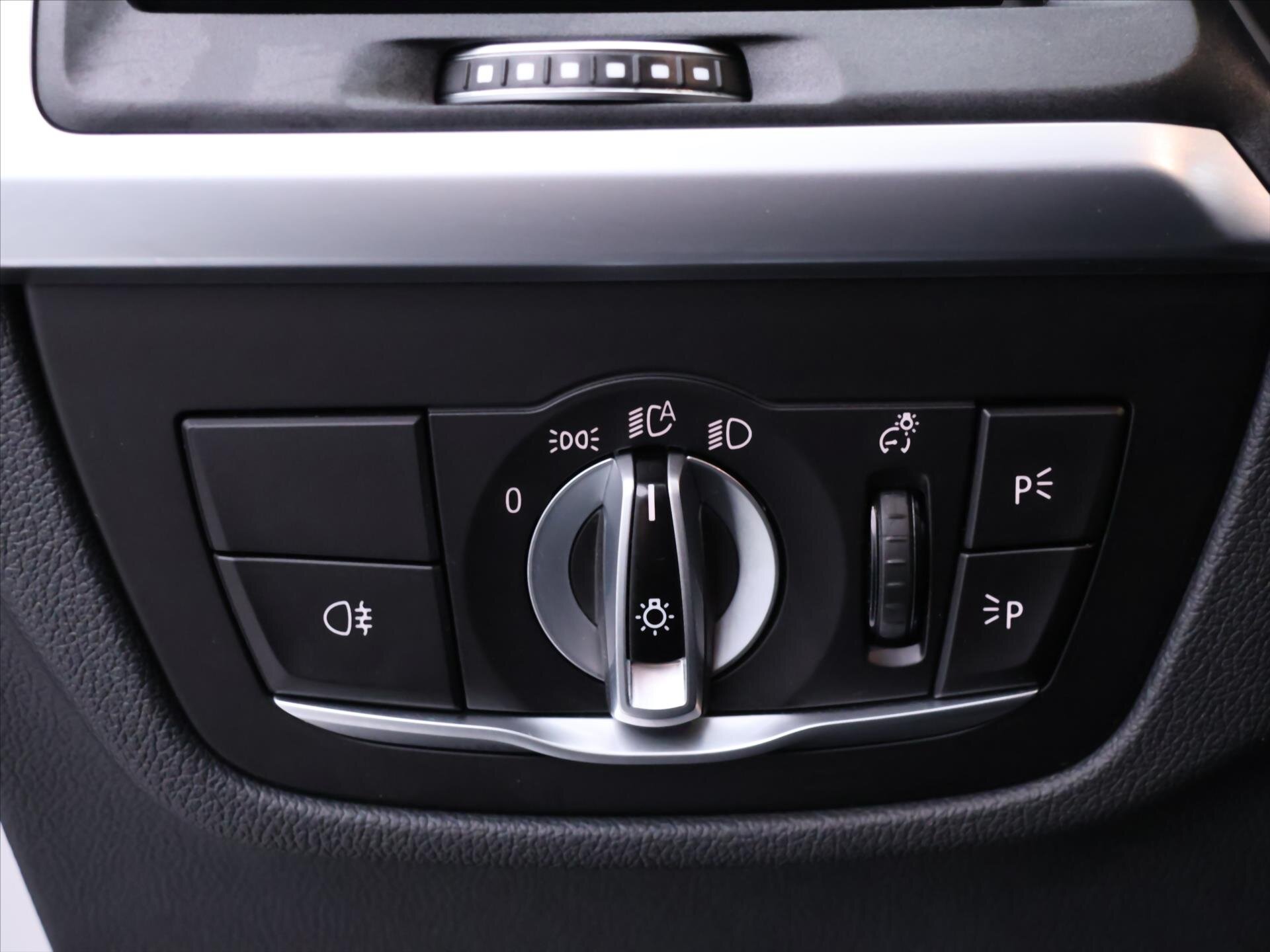 BMW X3 SUV / Terénní 2,0 l 140 kw