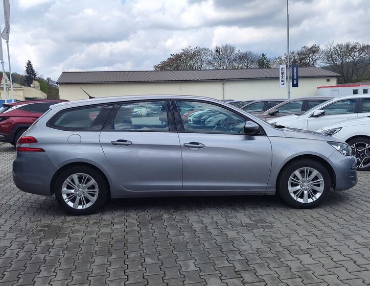 Peugeot 308 Kombi 1,6 l 88 kw