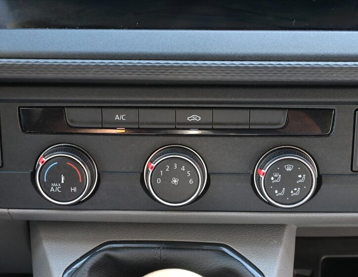 Volkswagen Transporter 19