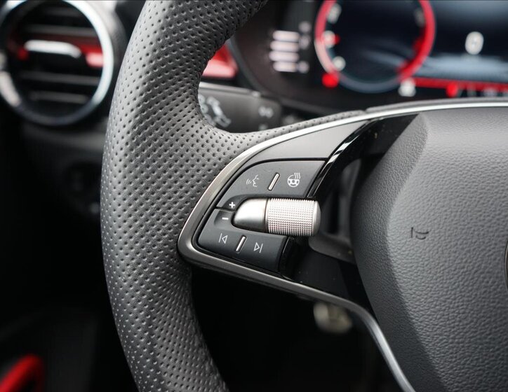 Škoda Fabia Hatchback 999,0 85 kw