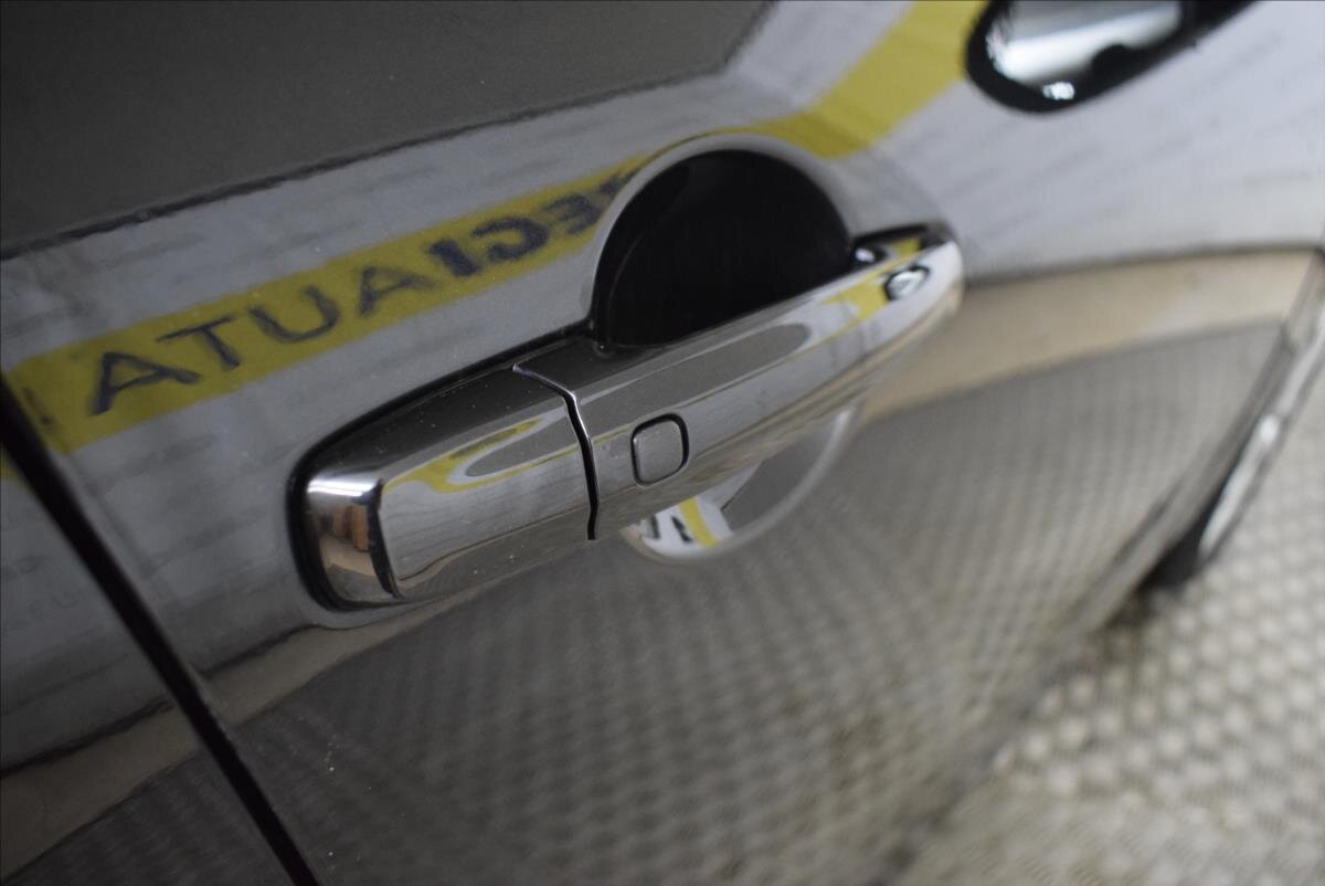 Suzuki Swift Hatchback 1,2 l 69 kw