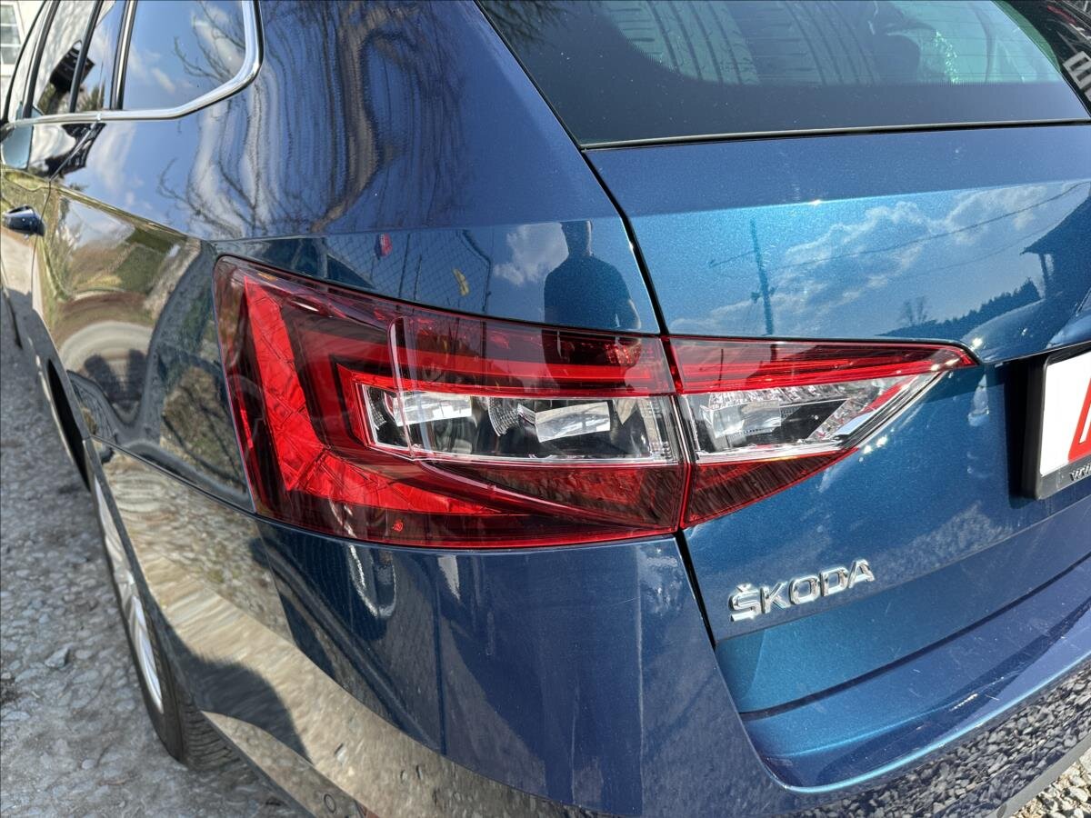 Škoda Superb Kombi 2,0 l 110 kw