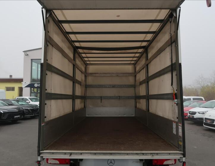 Mercedes-Benz Sprinter 20