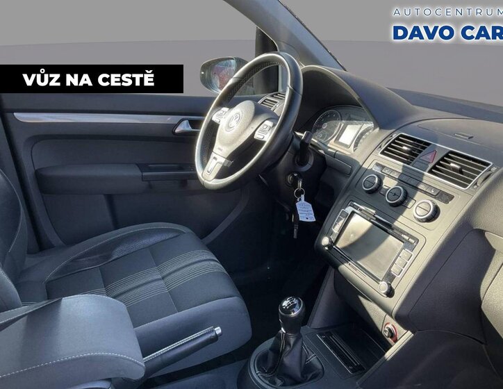 Volkswagen Touran Kombi 1,2 l 77 kw