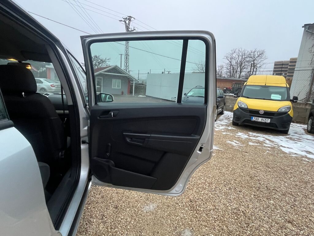 Opel Zafira MPV 1,9 l 88 kw