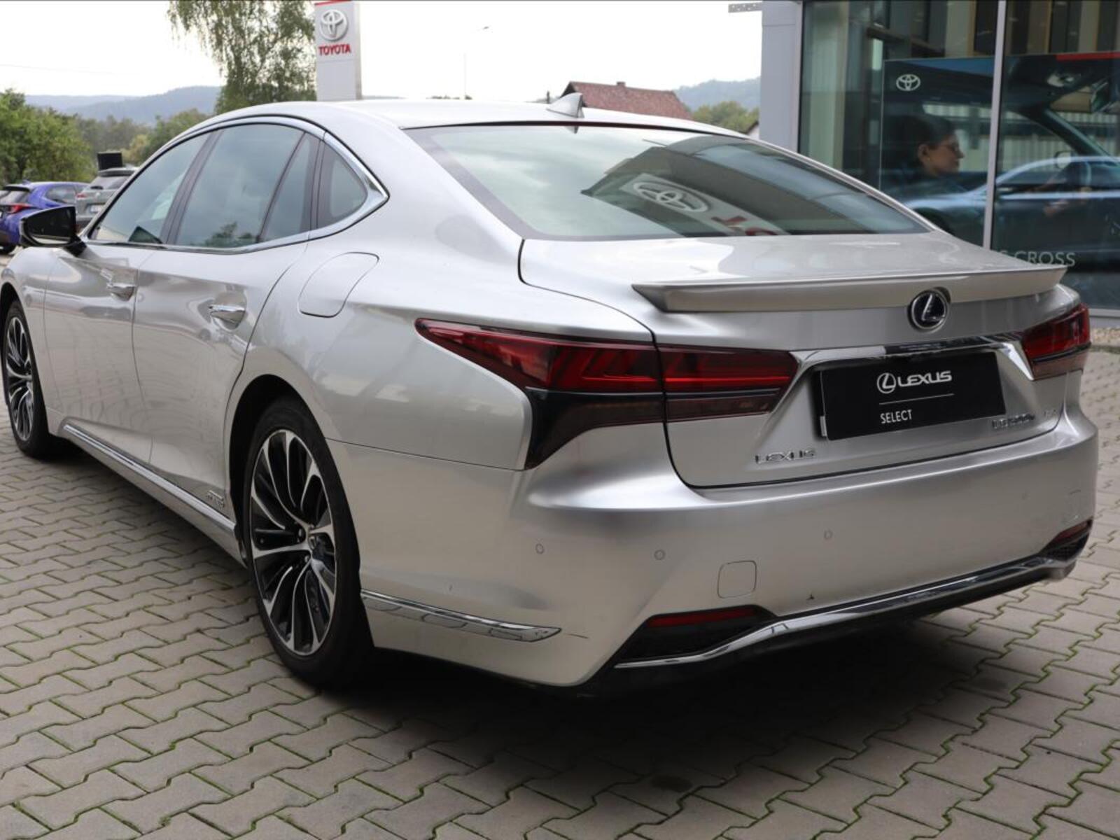 Lexus LS 500h 7