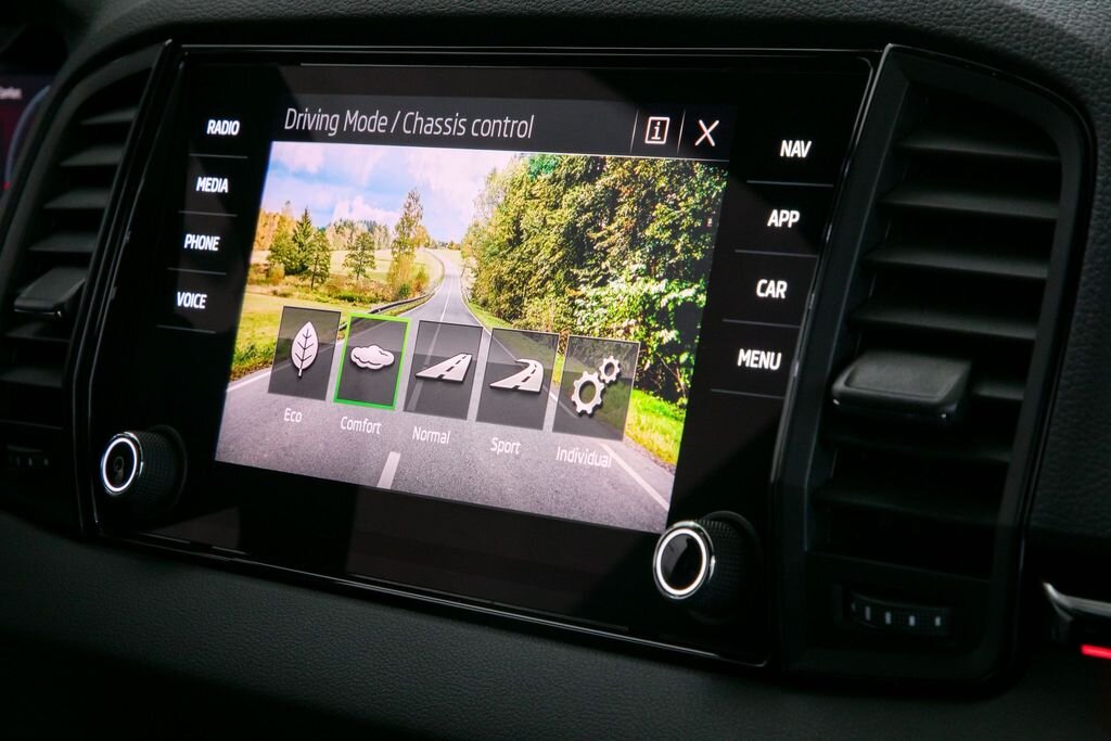 Škoda Karoq SUV 2,0 l 110 kw