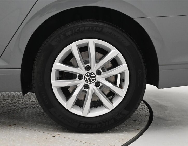 Volkswagen Passat Kombi 2,0 l 110 kw