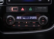 Mitsubishi Outlander SUV / Terénní 2,0 l 110 kw
