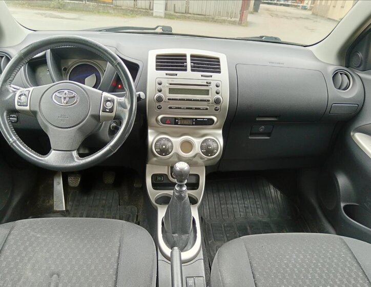 Toyota Urban Cruiser Hatchback 1,4 l 66 kw
