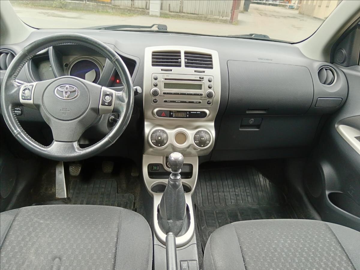 Toyota Urban Cruiser Hatchback 1,4 l 66 kw