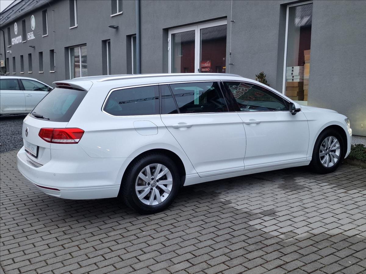 Volkswagen Passat Kombi 1,4 l 110 kw